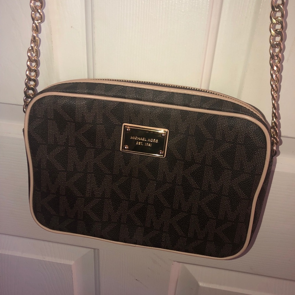 Michael Kor’s Crossbody